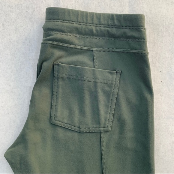 Athleta Capri Joggers - Picture 5 of 7